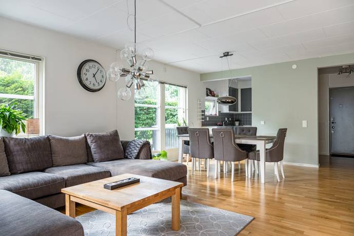 2 rum lägenhet på FRITZBERGSVÄGEN 11 Bällstalund, Vallentuna kommun - bild 2
