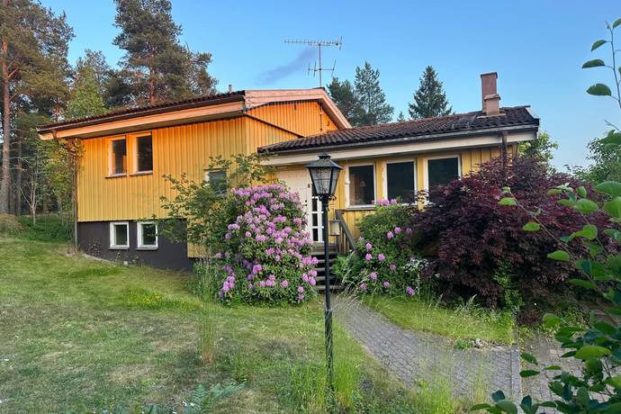 6 rum villa på Vinkelbacken 11 Tumba, Botkyrka kommun - bild 2