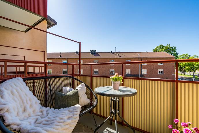 Ullavigatan 32B, Tegnérlundsparken, Örebro kommun