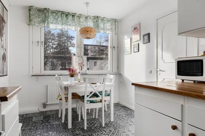 3 rum lägenhet på Heimdalsgatan 8, 3TR Valsta, Sigtuna kommun - bild 2