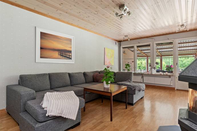 5 rum villa på Knipvägen 109 Margretelund, Österåkers kommun - bild 5