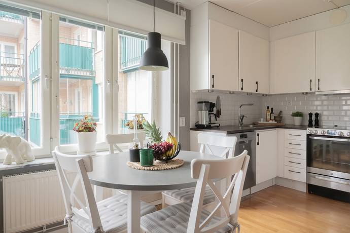 2 rum lägenhet på Rådstuguvägen 11 Centrala Huddinge, Huddinge kommun - bild 3