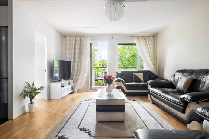 4 rum lägenhet på Mellingebacken 8 Tensta, Stockholms kommun - bild 2