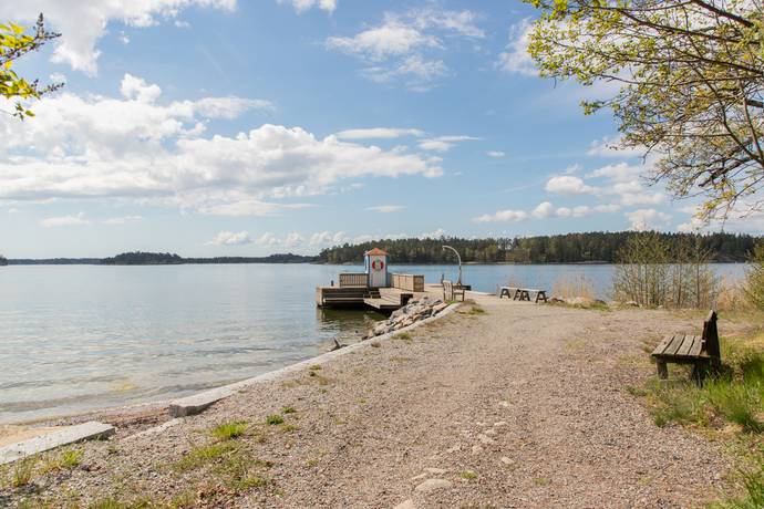 4 rum fritidsboende på Vättersö 31 Vättersö, Österåkers kommun - bild 2