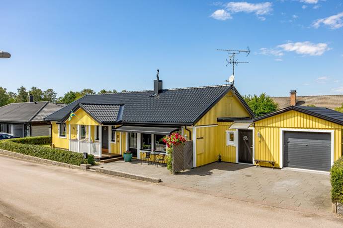 4 rum villa på Spel-Johans väg 4 Bergsgård, Halmstads kommun - bild 1
