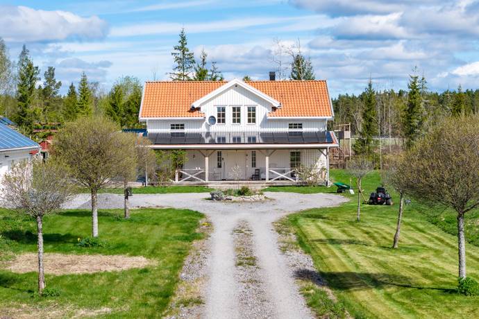 villa på Mogetorp 204 Ervalla, Örebro kommun - bild 1