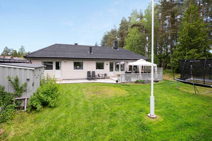 4 rum villa på Mjölonvägen 25 Sätra, Gävle kommun - bild 1