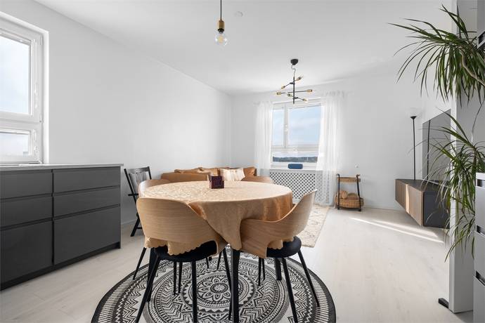 3 rum lägenhet på Vittangigatan 1 Vällingby Centrum, Stockholms kommun - bild 2
