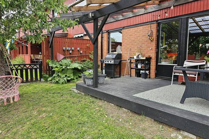 4 rum Radhus på Loftstigen 3 Kungsörs kommun - bild 2