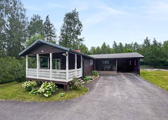 3 rum vinterbonat fritidshus på Poppes väg 11 Ränka, Norrtälje kommun - bild 1