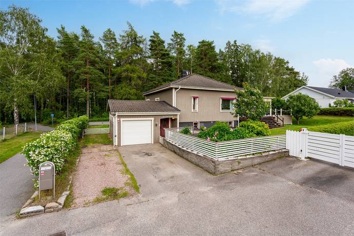 6 rum Villa på Bleckkärlsgränd 14 Kungsörs kommun - bild 2