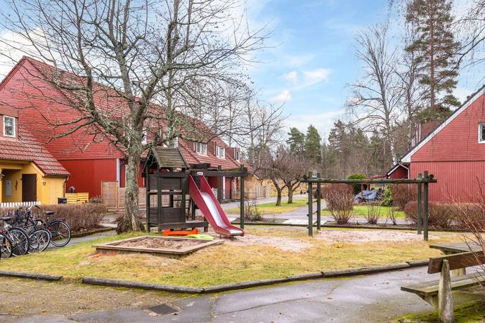 5 rum Radhus på Carl Bergstens gata 67 Klockaretorpet Norrköpings kommun - bild 33