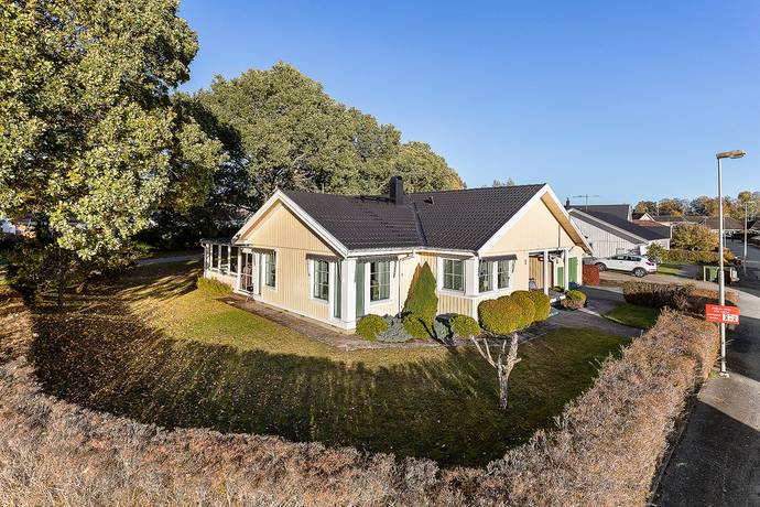 5 rum villa på Emilie Risbergs väg 1 Mellringe, Örebro kommun - bild 2