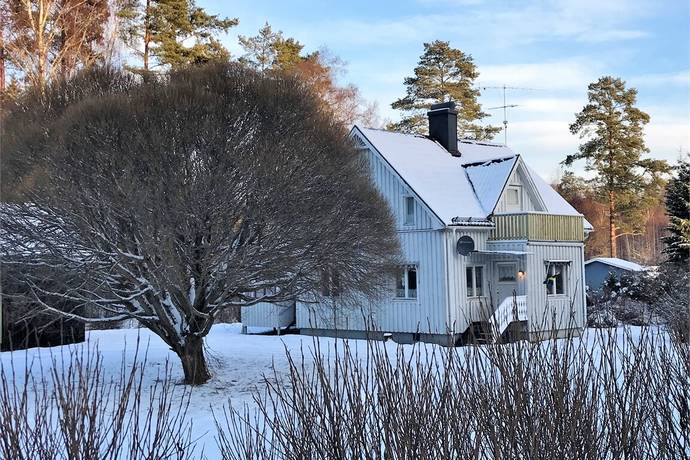 Kortlanda hagaborg i charlottenberg, charlottenberg villa till ...