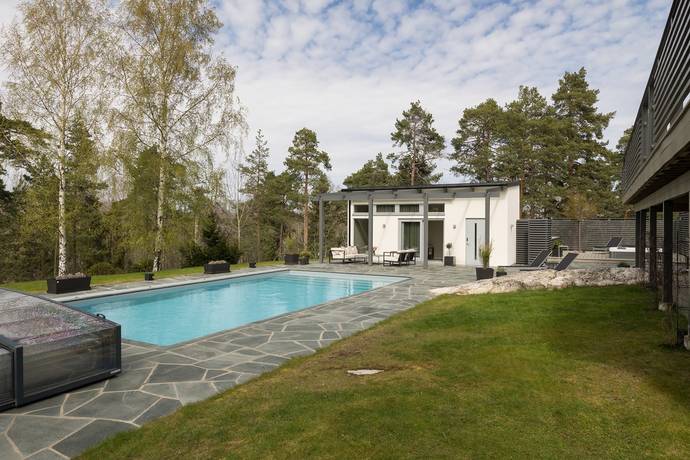 9 rum villa på Utgårdavägen 8 Djursholm, Danderyds kommun - bild 2