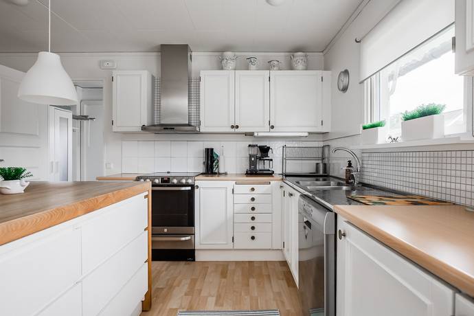 5 rum Villa på Smultronstigen 44 Norra Skogen Karlsborgs kommun - bild 13