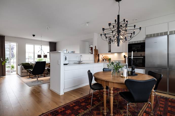 3 rum lägenhet på Södra Grev Rosengatan 58B CV-staden, Örebro kommun - bild 3