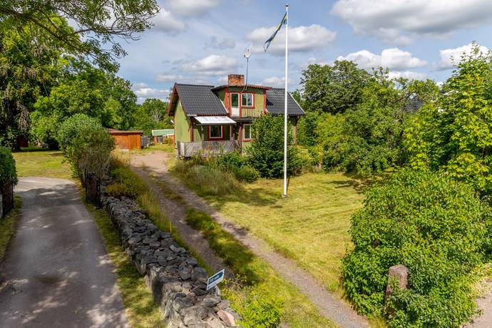 4 rum villa på Lagermans väg 7 Svalliden, Oskarshamns kommun - bild 1