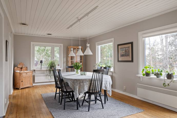 9 rum Villa på Semestervägen 4 Träkvista Ekerö kommun - bild 30