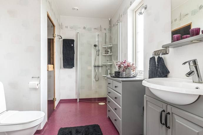 4 rum Villa på Vinkelgatan 8 Skänninge Mjölby kommun - bild 22