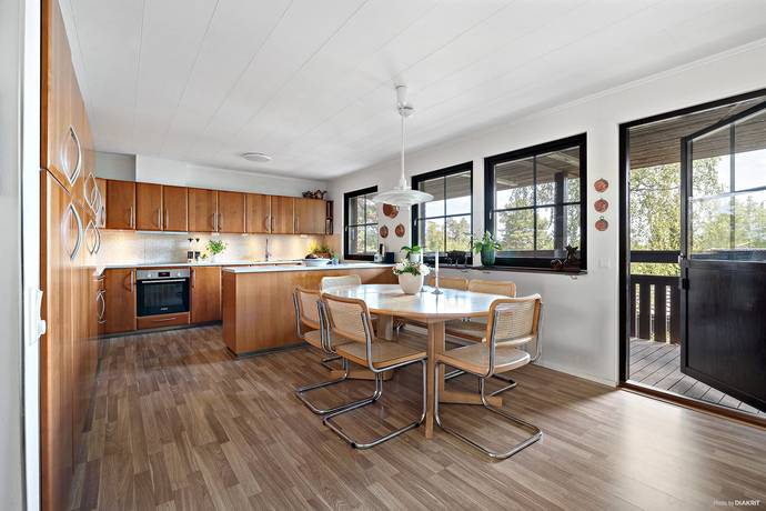 6 rum villa på Forsvägen 42 Skarpäng, Täby kommun - bild 4