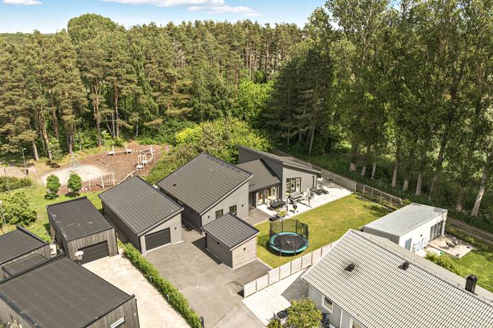 6 rum Villa på Bigarråslingan 24 Hemmeslöv Båstads kommun - bild 15