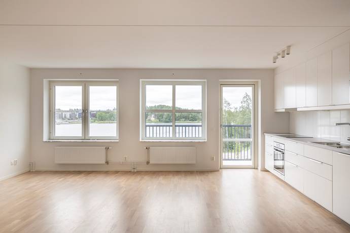 4 rum Lägenhet på Slalomvägen 6 Väsjön Sollentuna kommun - bild 1