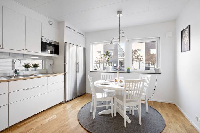 4 rum radhus på Drevevägen 19 O Ekeby-almby, Örebro kommun - bild 3
