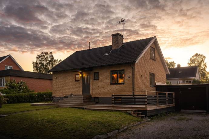 4 rum villa på Holmsvägen 5 Arboga, Arboga kommun - bild 1