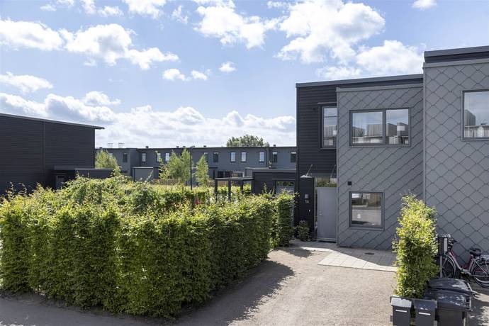 5 rum radhus på Iduns Väg 1A Allarp, Laholms kommun - bild 1
