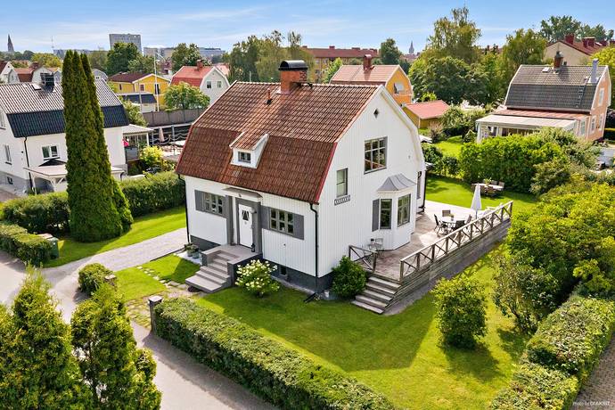 6 rum villa på Götgatan 11 Holmen, Örebro kommun - bild 2