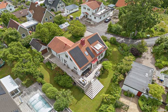 7 rum villa på Högadalsgatan 12 Toltorpsdalen, Mölndals kommun - bild 2