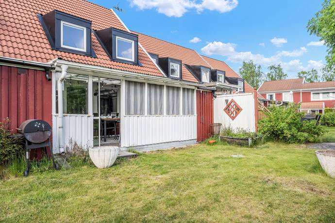 4 rum radhus på Smultronstigen 8 Nyhem, Finspångs kommun - bild 3