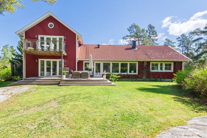 8 rum villa på Skåvsjöholmsvägen 4 Svinninge, Österåkers kommun - bild 5