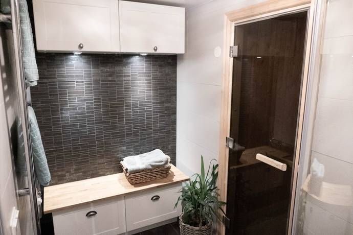 10 rum Villa på Rödklintsgatan 11 Nya Hjärsta Örebro kommun - bild 48
