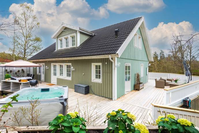 8 rum villa på Översättravägen 13 Skärgårdsstad, Österåkers kommun - bild 3