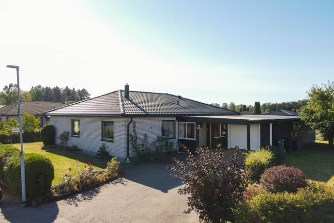 5 rum Villa på Usterstavägen 42 Näs Hallstahammars kommun - bild 2