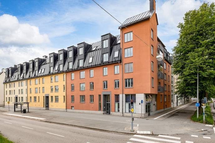 3 rum lägenhet på Hertig Karls allé 15 Vasastan, Örebro kommun - bild 2