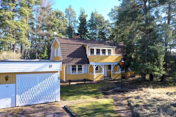 Blåbärsvägen 19, Ormsta, Vallentuna kommun