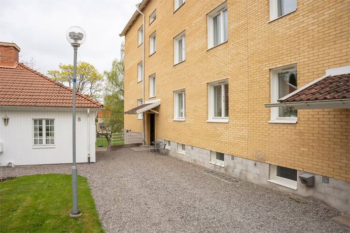2 rum lägenhet på AGNEGATAN 8A Blåsbo, Västerås kommun - bild 2