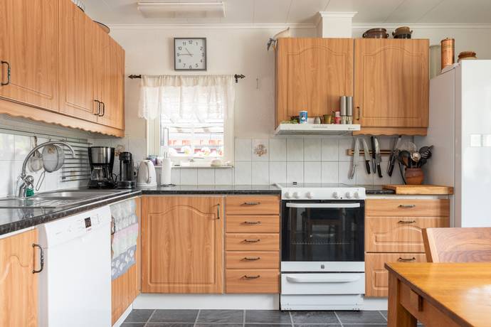 7 rum villa på Iduns väg 6 Irsta, Västerås kommun - bild 3