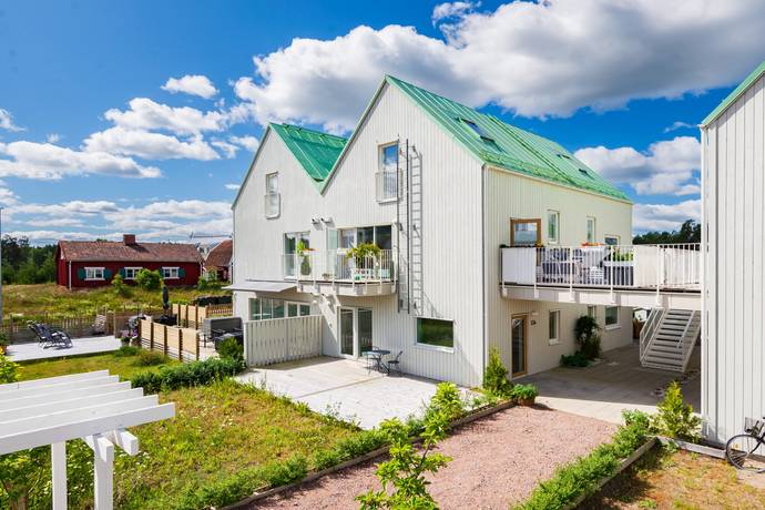 4 rum lägenhet på Myrmans väg 13C Ljusterö, Österåkers kommun - bild 1