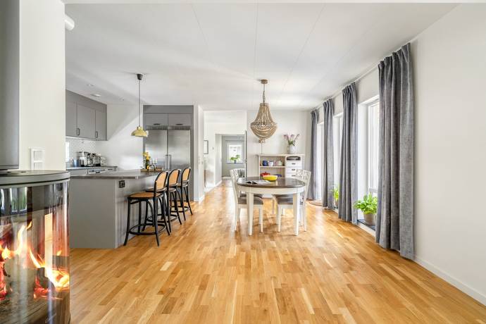 6 rum villa på Dalenvägen 16 Ruggsättra / 
Åsättra, Österåkers kommun - bild 5