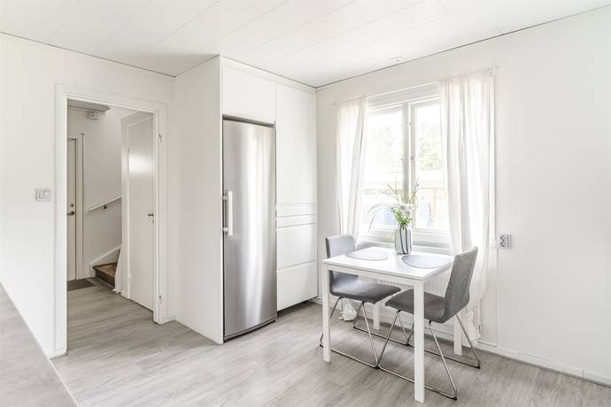 7 rum Villa på Hallarydsvägen 17 Markaryd Markaryds kommun - bild 9