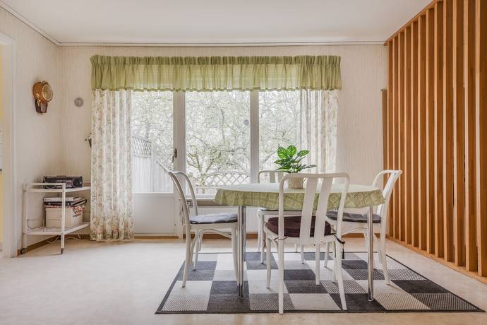 5 rum Villa på Hasselstigen 8 Ljungby Ljungby kommun - bild 13