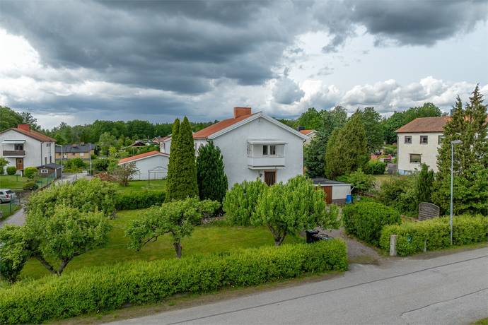 3 rum villa på Radhusvägen 4 Överum, Västerviks kommun - bild 1