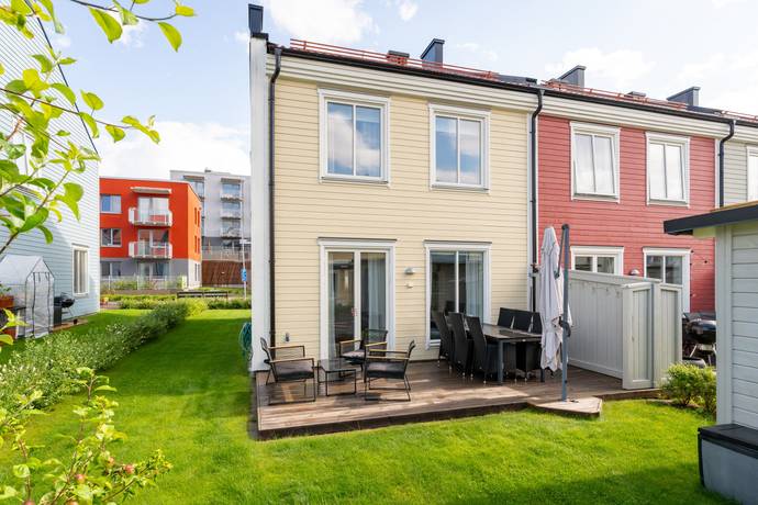 4 rum radhus på Guldbaggevägen 32 Odlaren, Eskilstuna kommun - bild 2