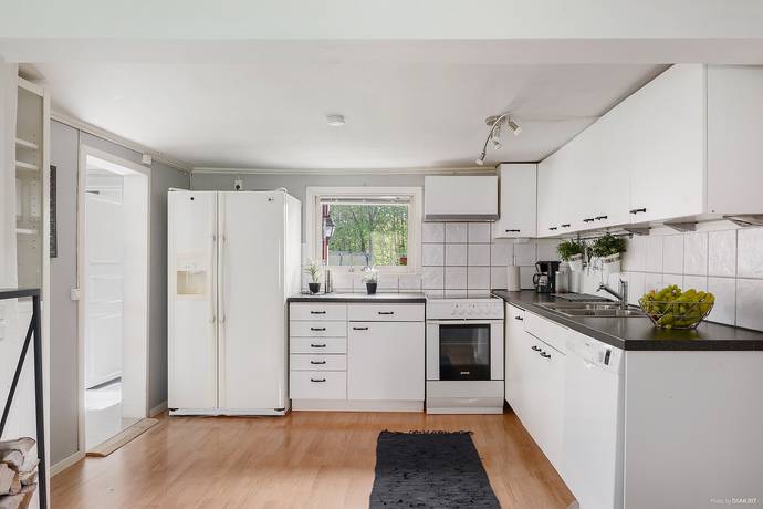 Gård utan jordbruk på Bertshult Lyckan 404 Eskilsby Härryda kommun - bild 7