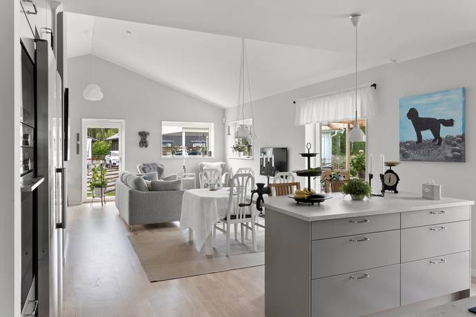 3 rum villa på Värabjärsvägen 22 Tvååker, Varbergs kommun - bild 2