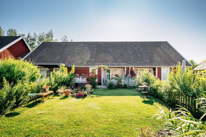 2 rum lägenhet på Sjöfallsvägen 8B Sjötorp, Mariestads kommun - bild 1